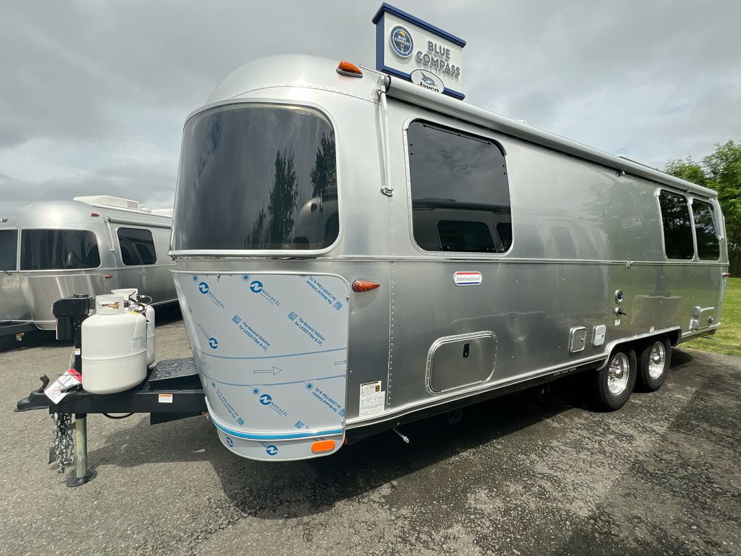 2025 Airstream 25FBT Base