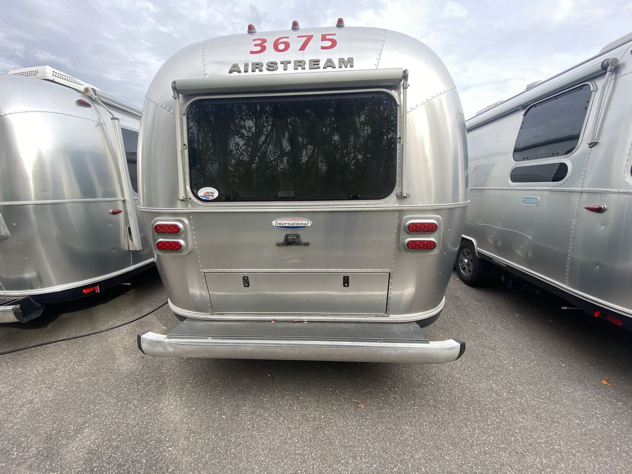 2016 Airstream 28RB (Rear Queen Bed) Base