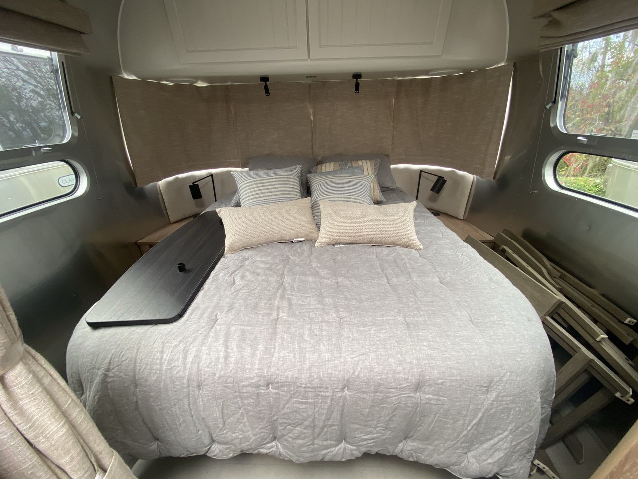 2025 Airstream 28RB Queen Base