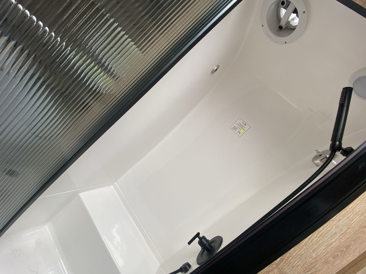 2025 Airstream 28RB Queen Base