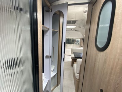 2025 Airstream 28RB Queen Base