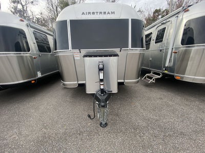 2025 Airstream 28RB Queen Base