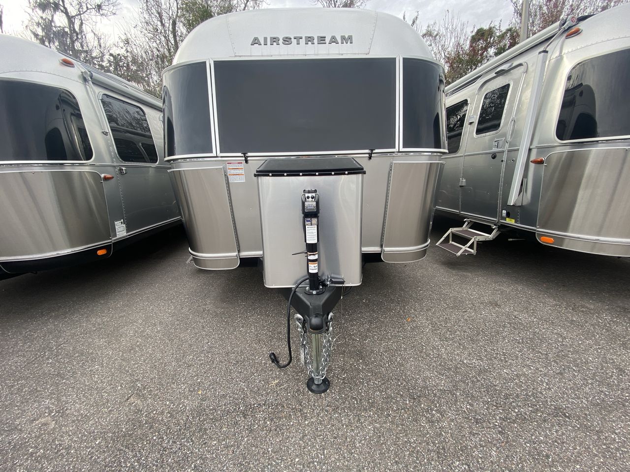 2025 Airstream 28RB Queen Base