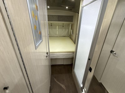 2020 Airstream 28RB (Rear Queen Bed) Base