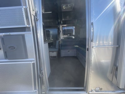 2026 Airstream 30RBT Base
