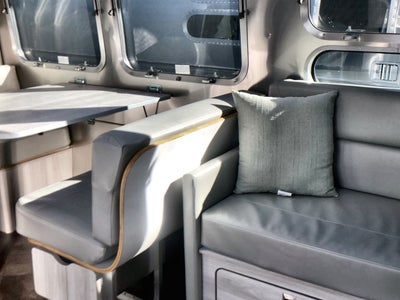 2024 Airstream 30RBT Base