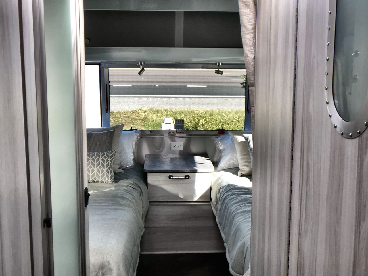 2024 Airstream 30RBT Base