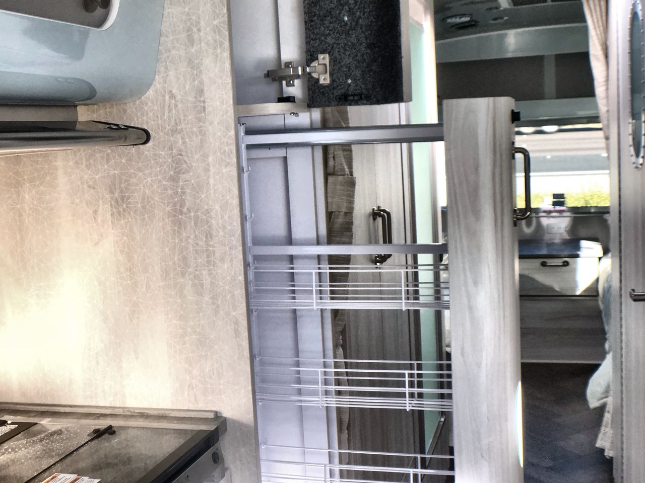 2024 Airstream 30RBT Base