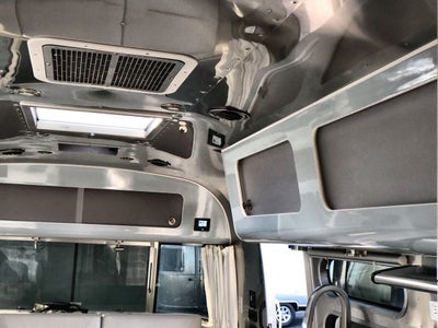 2024 Airstream 30RBT Base