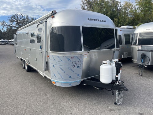 2026 Airstream 30RBQ Base