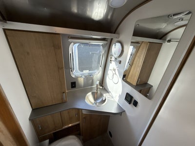 2026 Airstream 25FBT Base