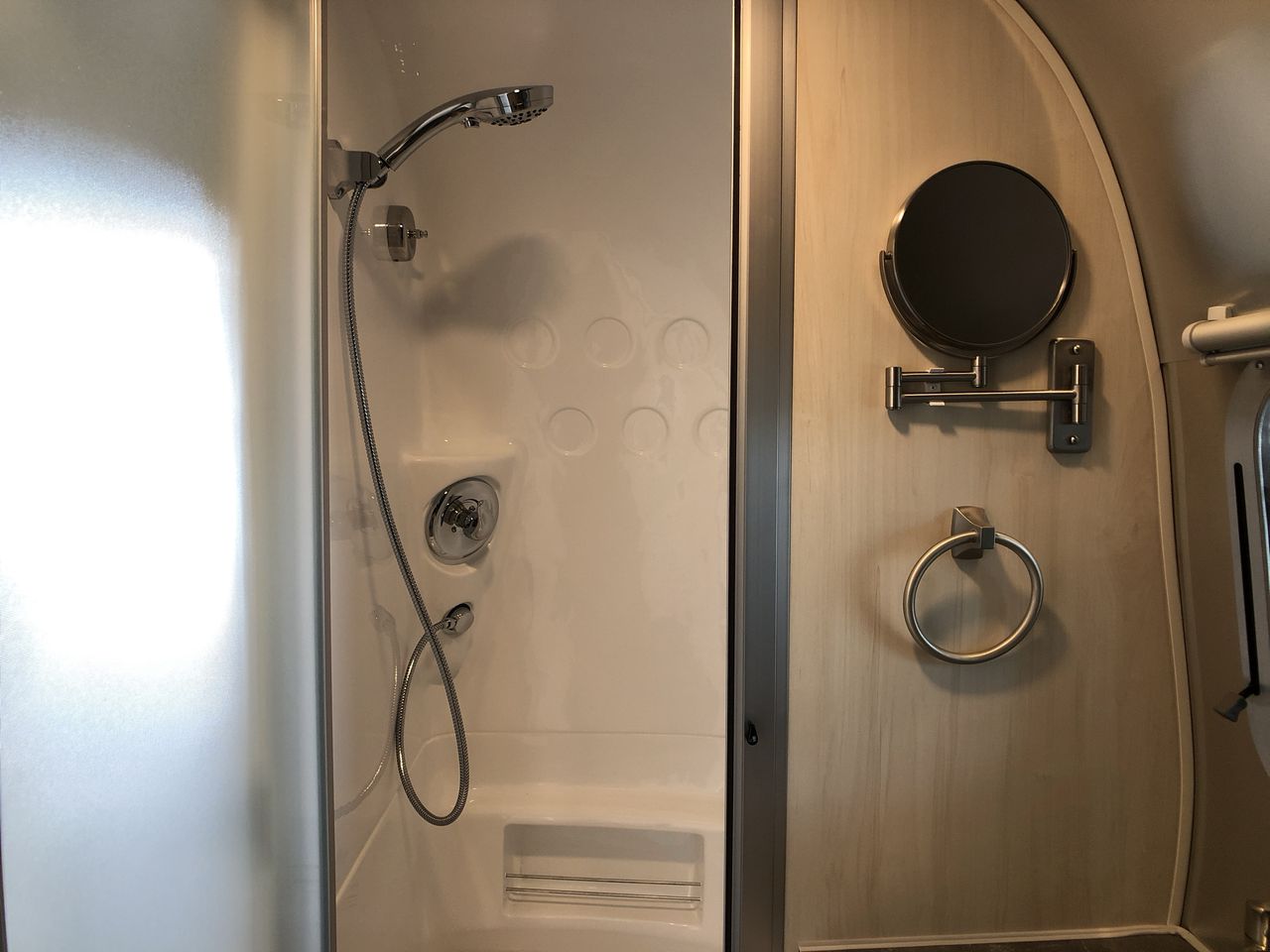 2024 Airstream 23FBT Base