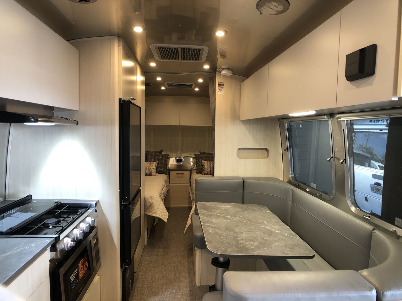 2024 Airstream 23FBT Base