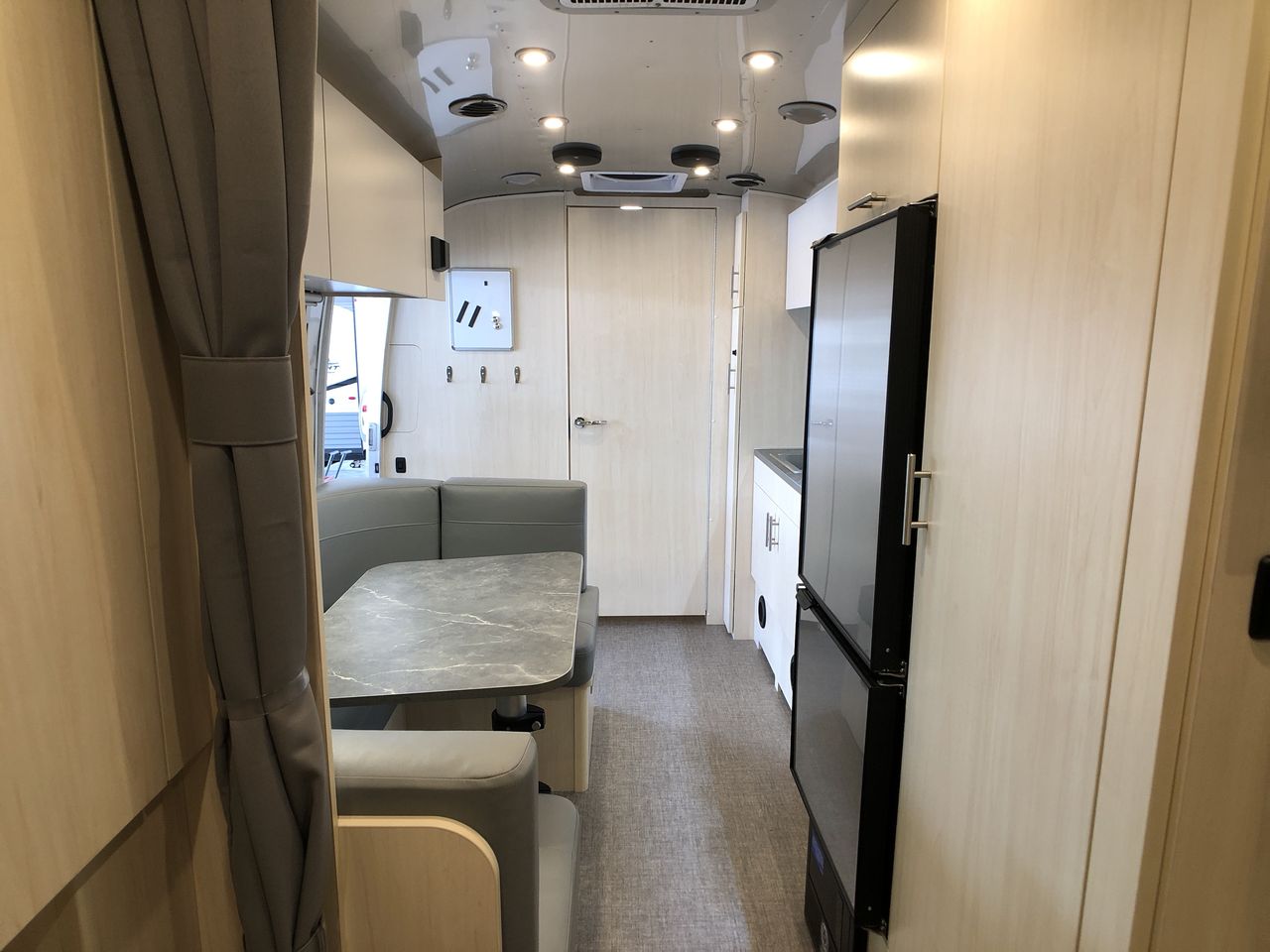 2024 Airstream 23FBT Base