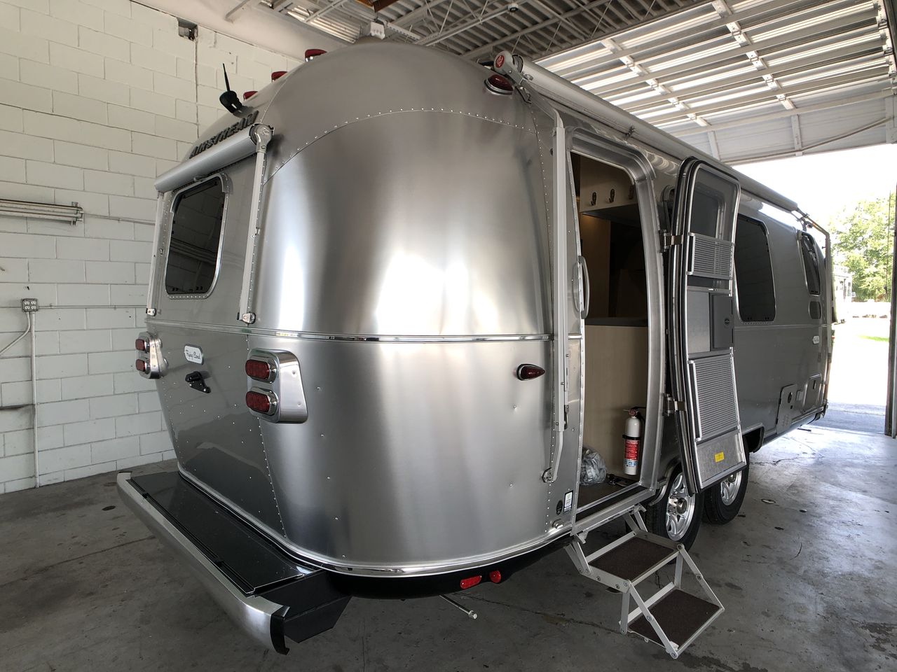 2024 Airstream 23FBT Base