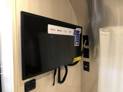 2024 Airstream 23FBT Base