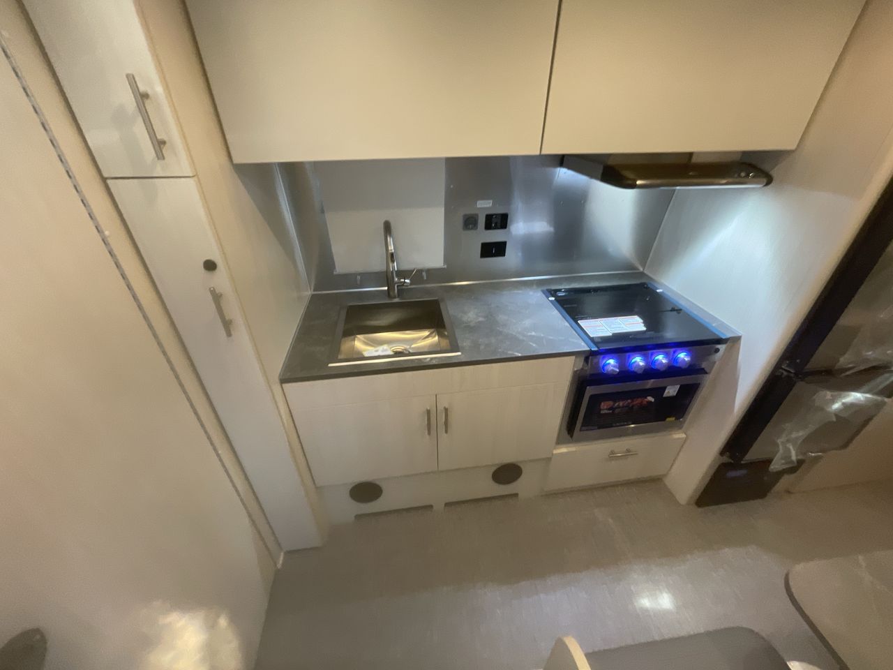 2026 Airstream 23FBT Base