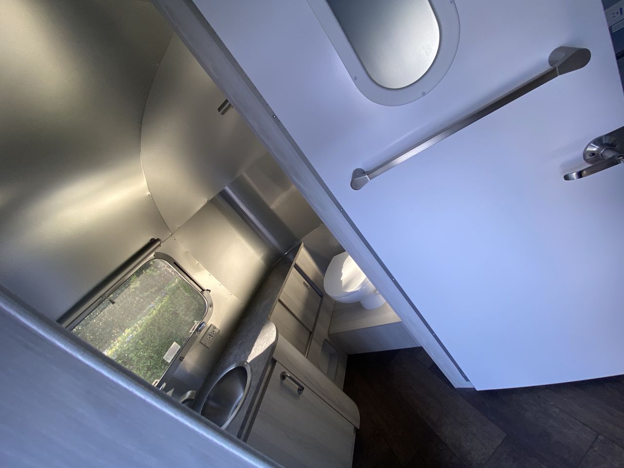 2024 Airstream 23 Base