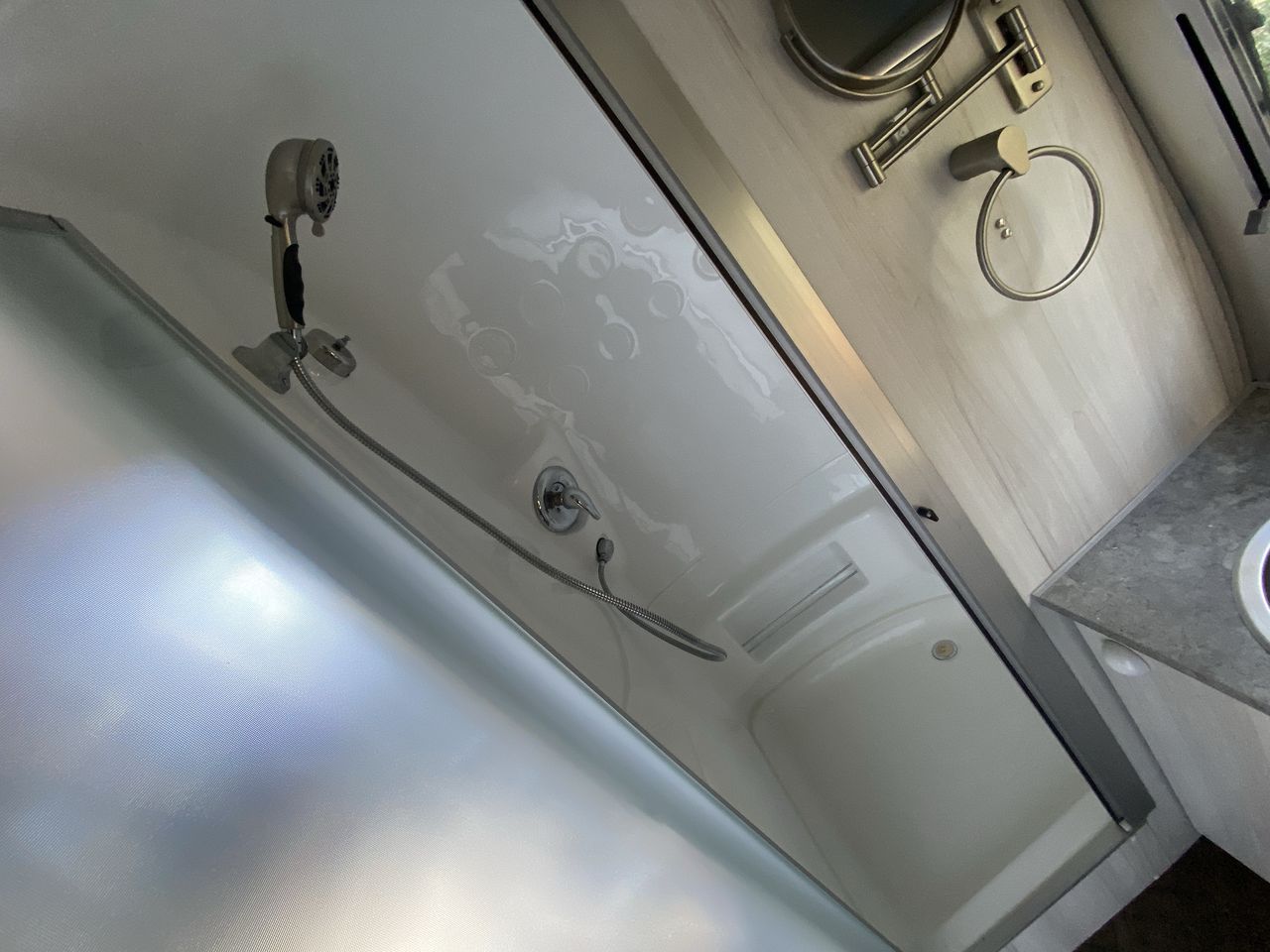 2024 Airstream 23 Base