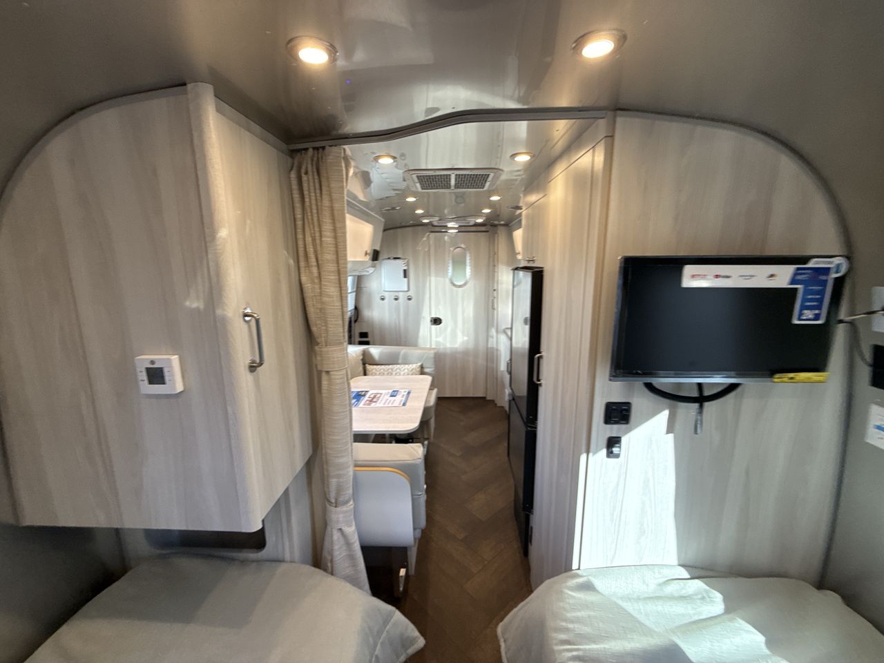 2026 Airstream 23FBT Base