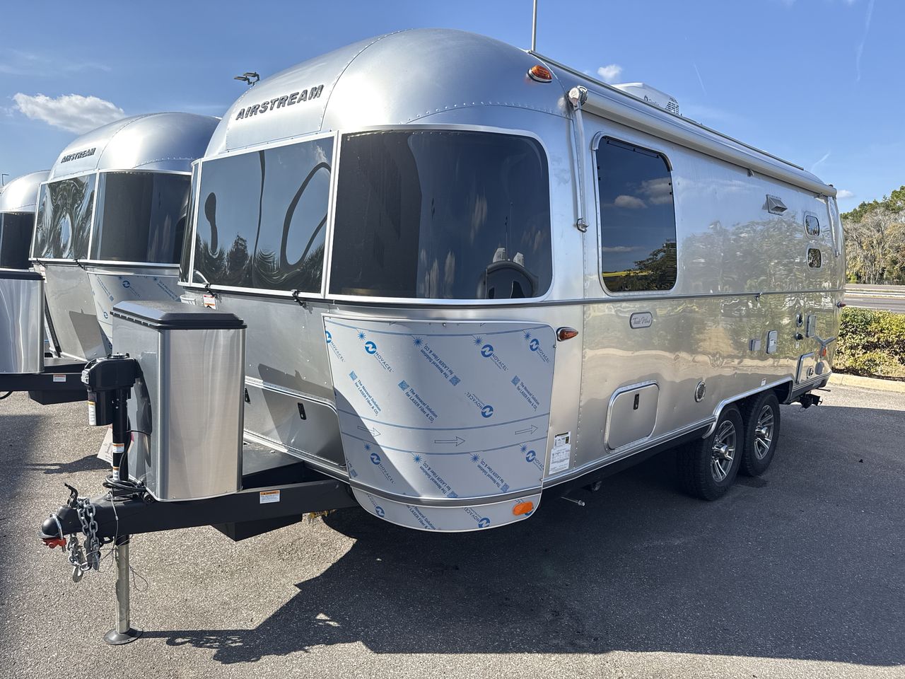 2026 Airstream 23FBT Base