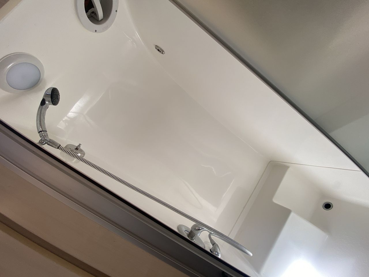 2023 Airstream 27 FBT Base