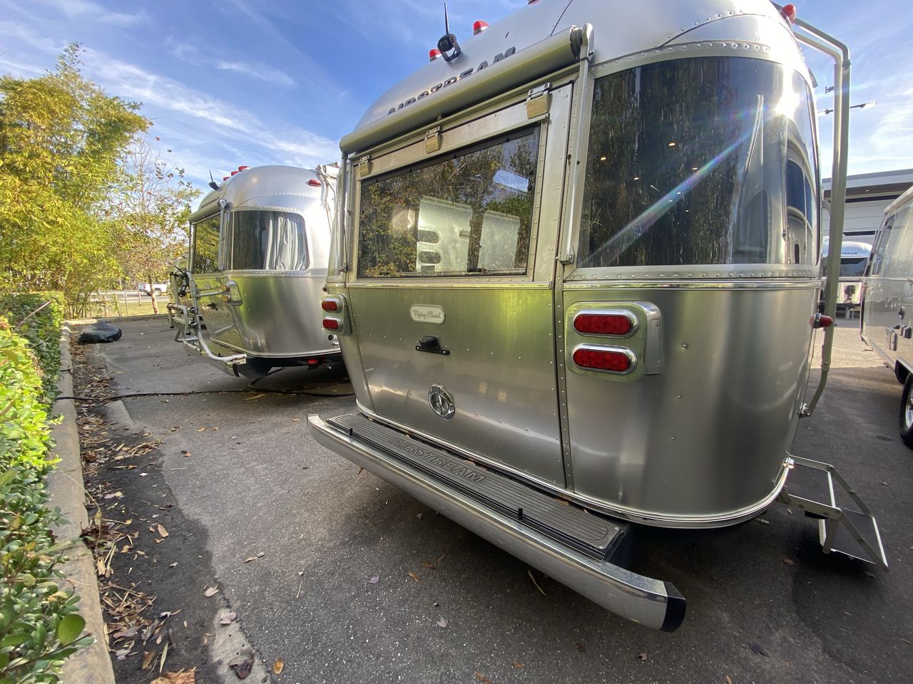 2023 Airstream 27 FBT Base