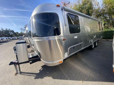 2023 Airstream 27 FBT Base