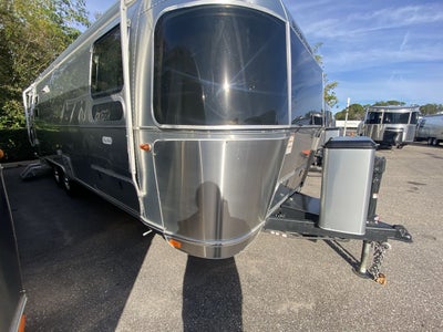 2023 Airstream 27 FBT Base