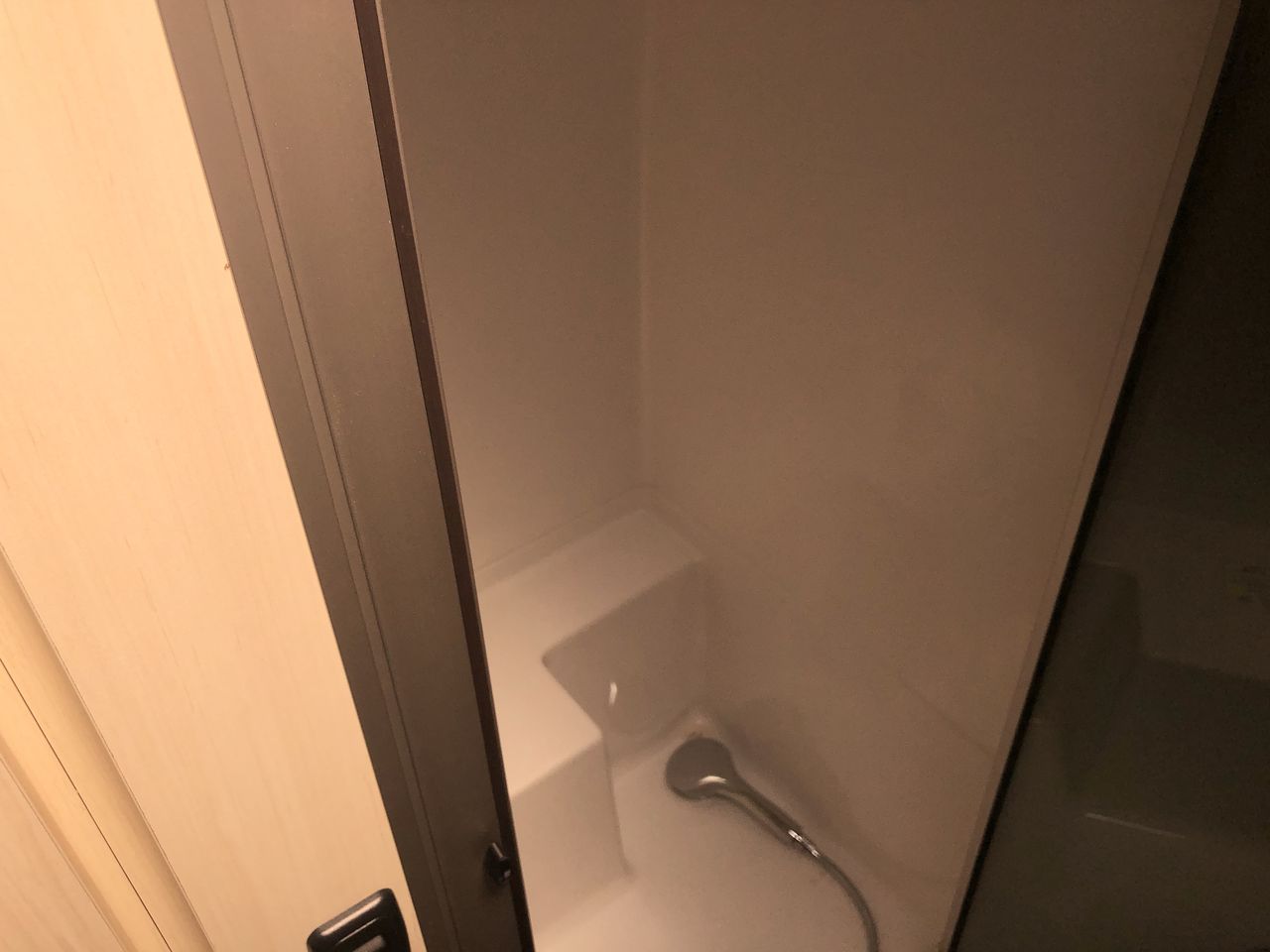 2026 Airstream 27FBT Base