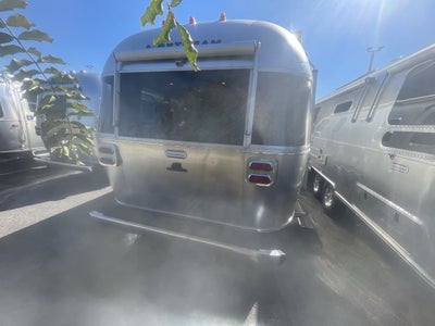 2026 Airstream 27FBT Base