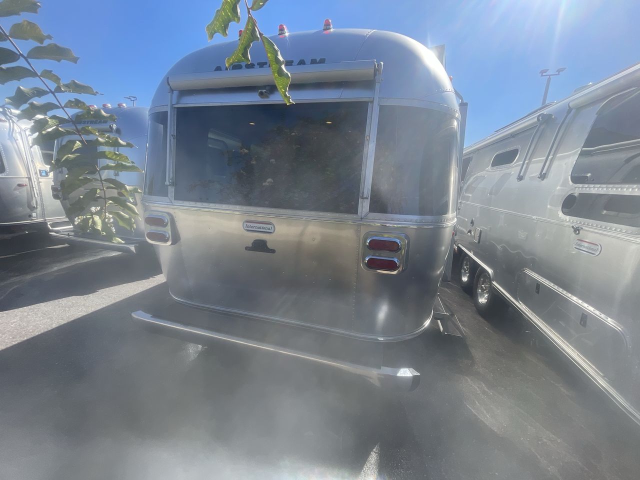 2026 Airstream 27FBT Base