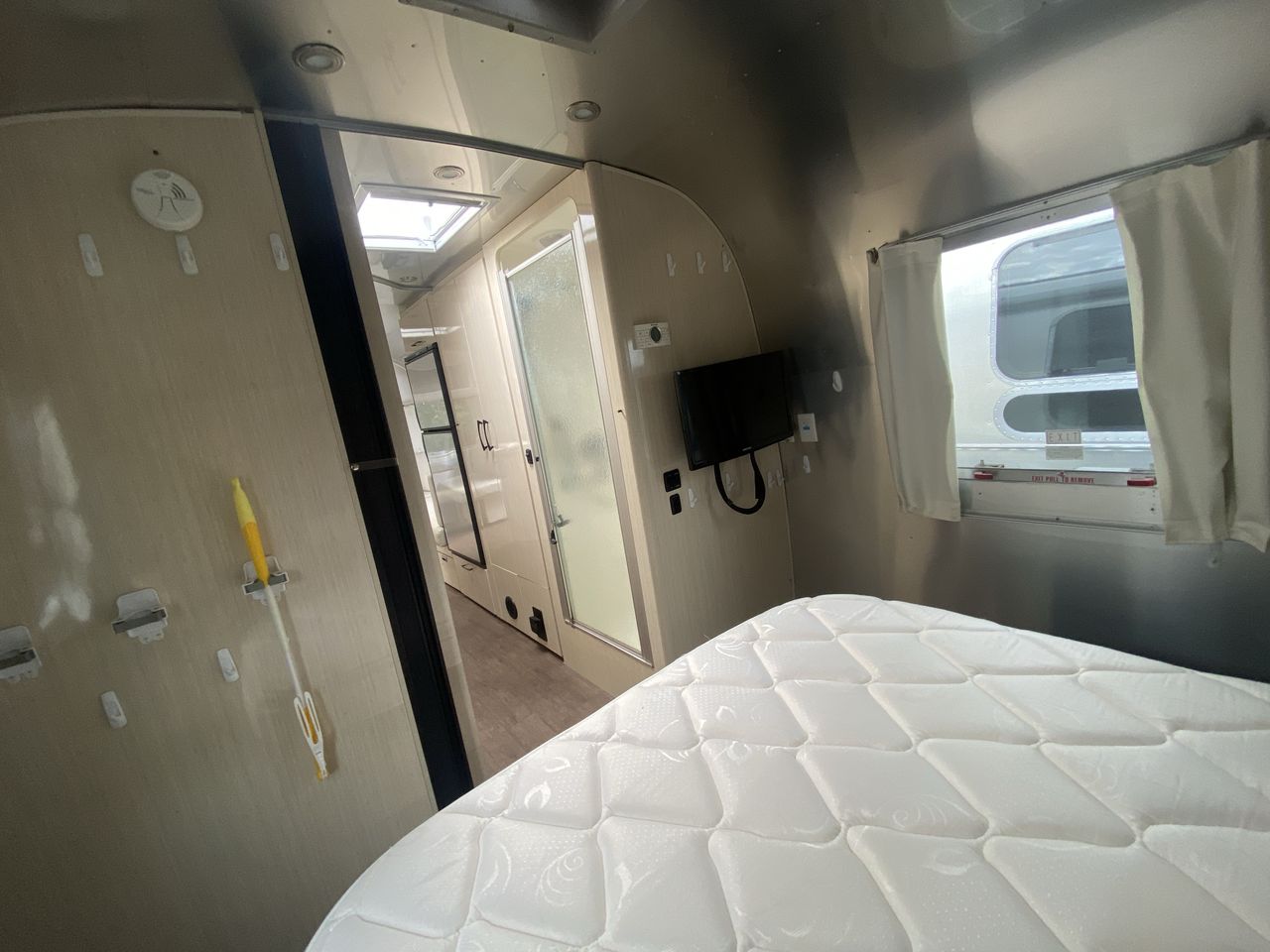 2017 Airstream 27FB Base
