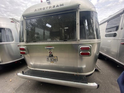 2017 Airstream 27FB Base