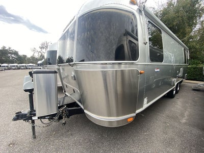 2017 Airstream 27FB Base