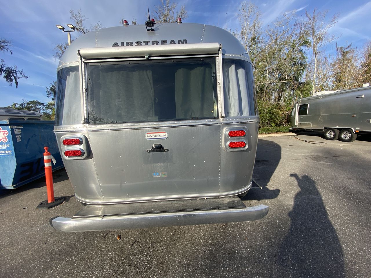 2024 Airstream 27FBQ Base