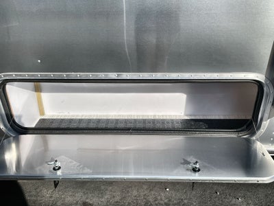 2026 Airstream 27FBT Base