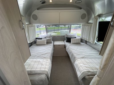 2026 Airstream 30RBT Base
