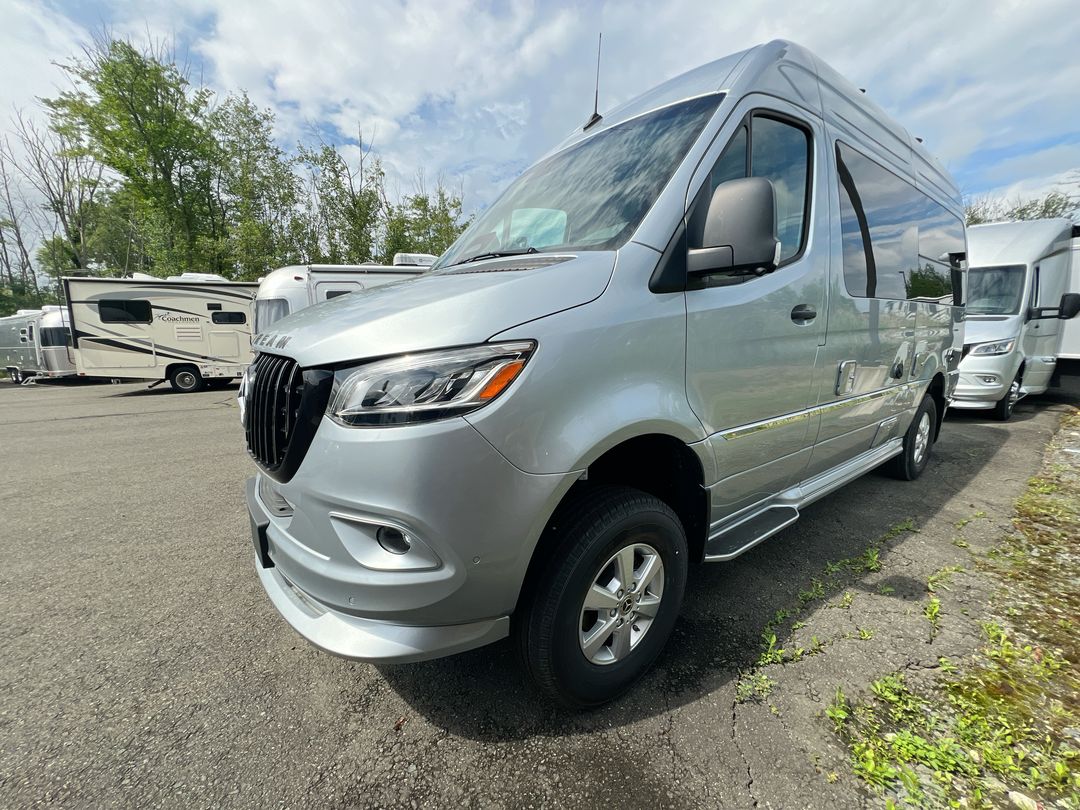2026 Airstream 19GT Base