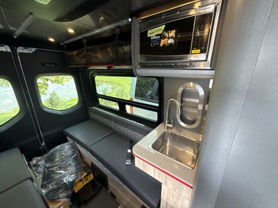 2025 Airstream 19X Base