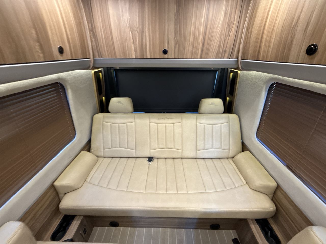 2024 Airstream 24 GL Base