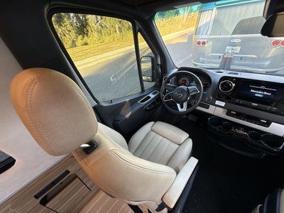 2024 Airstream 24 GL Base