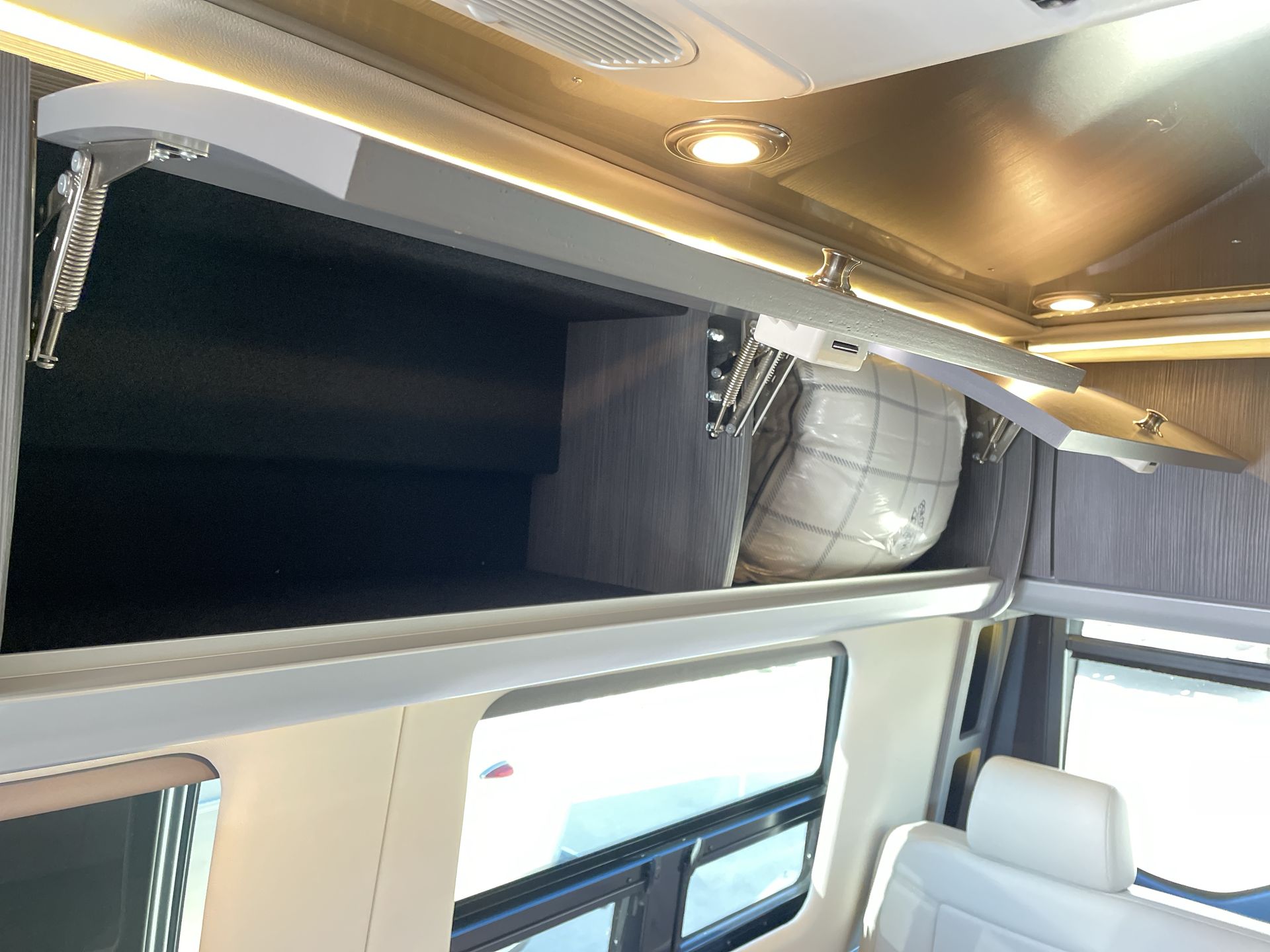 2026 Airstream 24GT Base