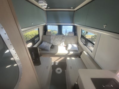 2026 Airstream 24GL Tommy Bahama Base