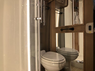 2025 Airstream TOMMY BAHAMA Base