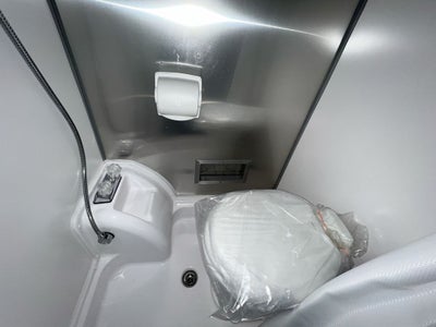 2025 Airstream 16X Base