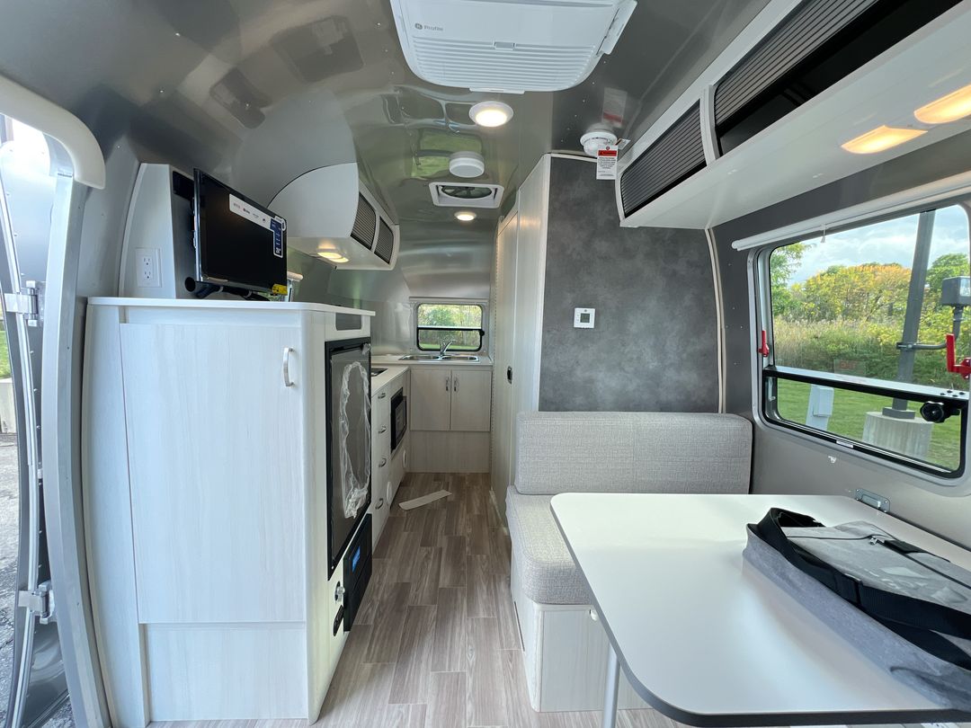 2026 Airstream 20FB Base