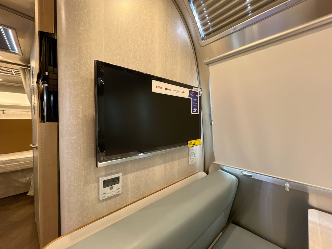 2025 Airstream 30RBQ Base