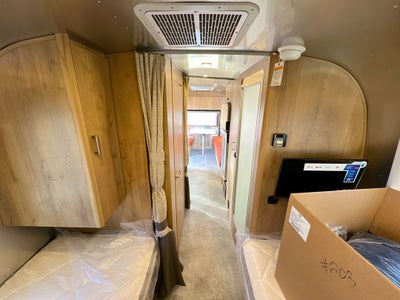 2026 Airstream 25FBT Base