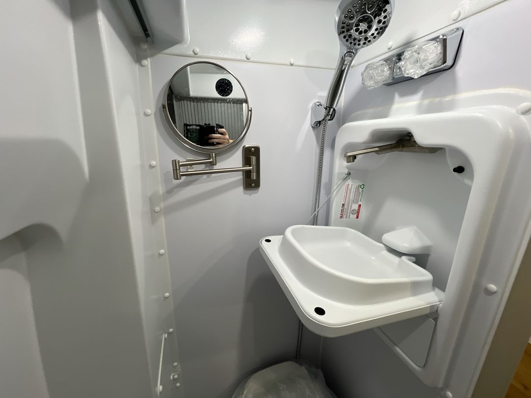 2026 Airstream Rangeline Base